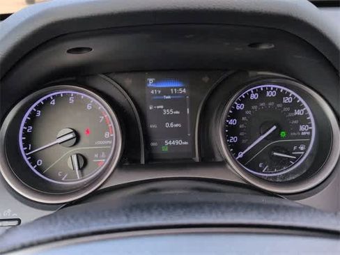 Used 2024 Toyota Camry SE image 33