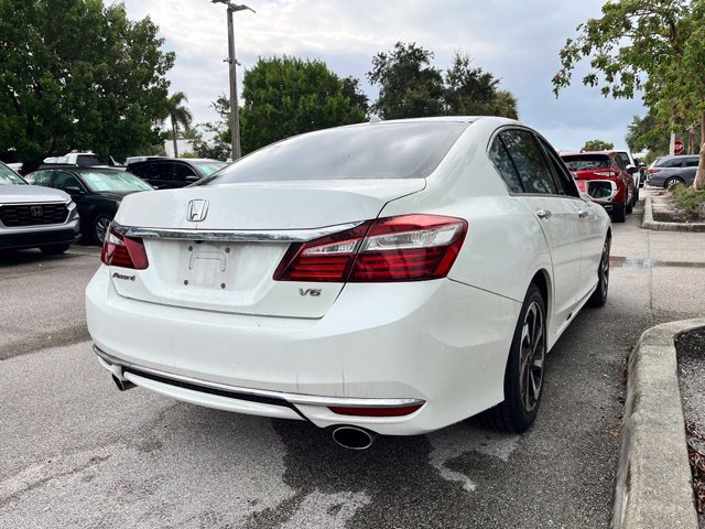 Used 2017 Honda Accord EX-L image 6