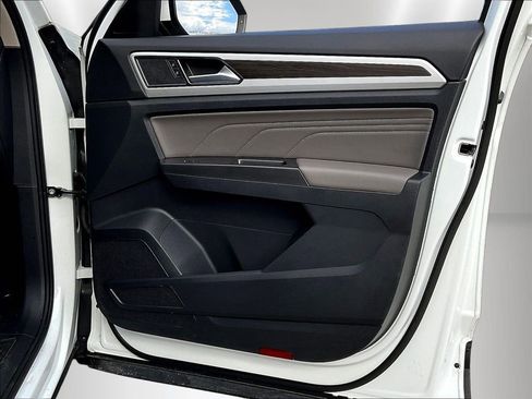 Used 2022 Volkswagen Atlas SE FWD image 29
