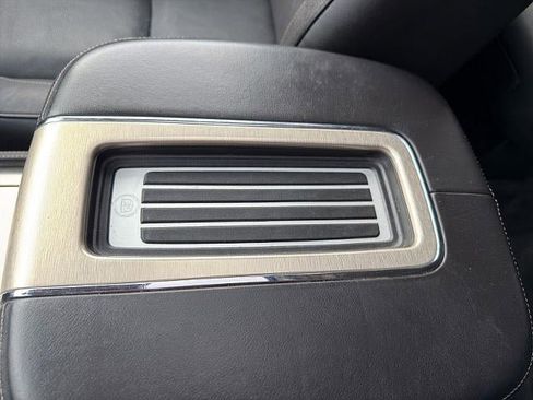 Used 2012 Cadillac Escalade Platinum image 36