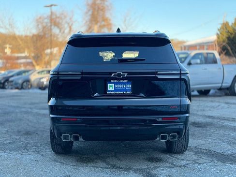 New 2026 Chevrolet Traverse RS w/ LPO, Floor Liner Package image 4