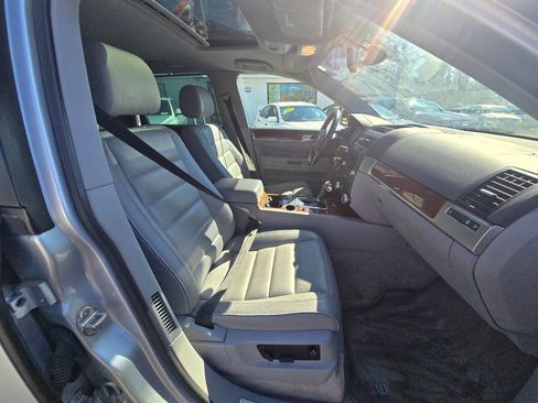 Used 2005 Volkswagen Touareg V6 AWD/4WD image 48