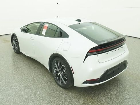 New 2026 Toyota Prius XLE image 5