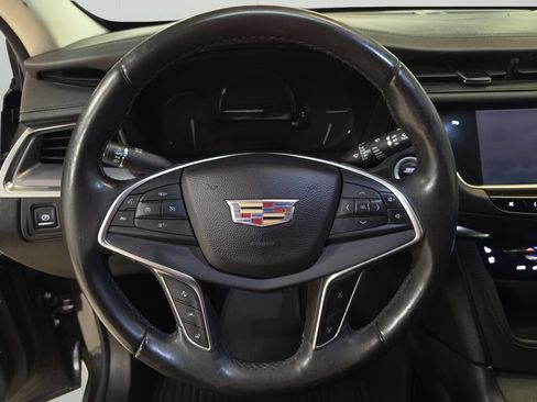 Used 2017 Cadillac XT5 Premium Luxury AWD/4WD image 18