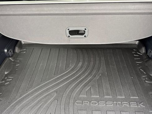 Certified 2025 Subaru Crosstrek 2.5i Limited w/ Crosstrek Mirror Package image 18