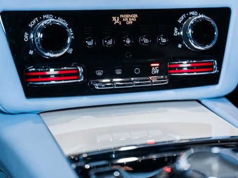 Used 2023 Rolls-Royce Ghost image 43