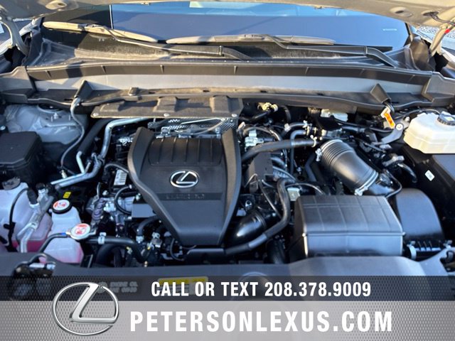 Used 2025 Lexus TX 500h AWD w/ Technology Package image 10