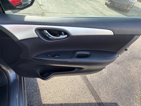Used 2019 Nissan Sentra S FWD image 16