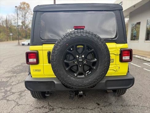 Certified 2023 Jeep Wrangler Unlimited Sport AWD/4WD image 10