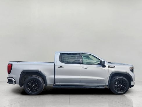 Used 2022 GMC Sierra 1500 Elevation w/ X31 Off-Road Package AWD/4WD image 5