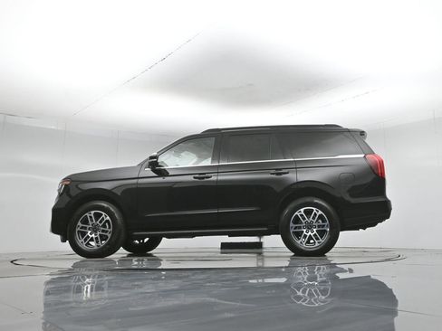 Used 2025 Ford Expedition Active RWD image 55