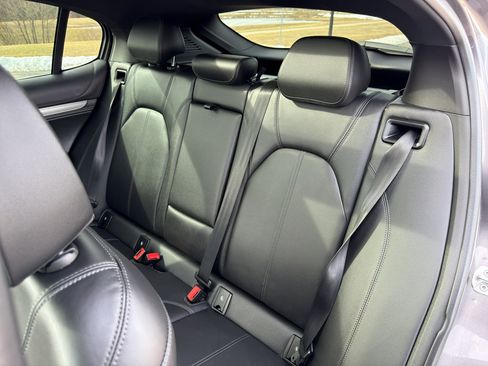 Used 2024 Alfa Romeo Stelvio Ti image 37