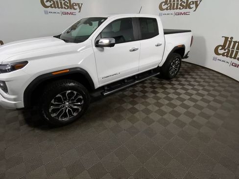 Used 2023 GMC Canyon Denali AWD/4WD image 4
