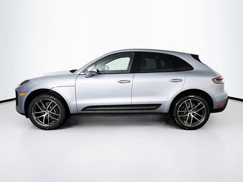 Certified 2026 Porsche Macan AWD/4WD image 2