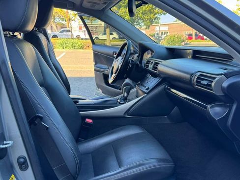 Used 2015 Lexus IS 250 w/ Navigation System Package RWD image 11