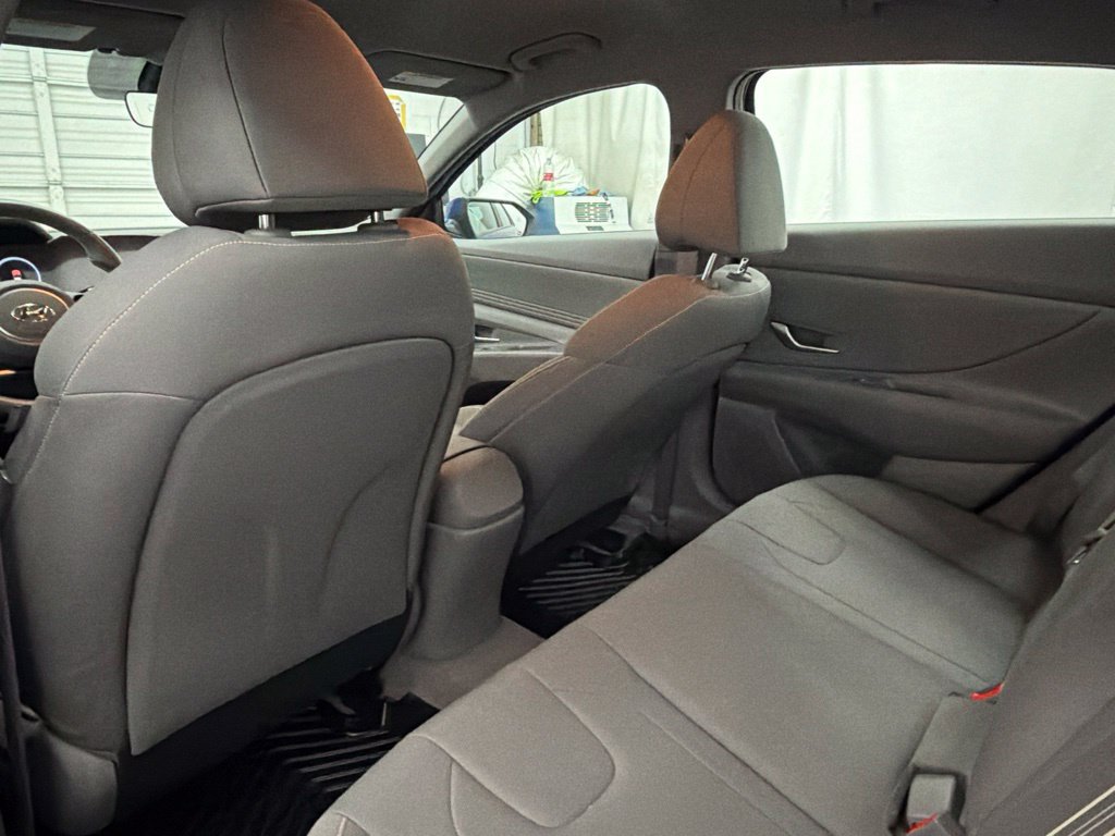 Used 2023 Hyundai Elantra SEL w/ Convenience Package FWD image 23