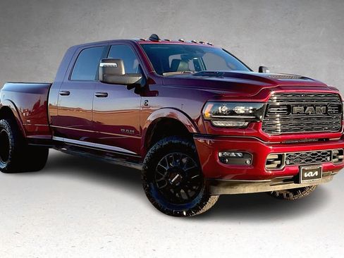 Used 2024 RAM 3500 Limited image 21