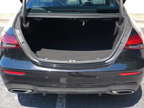 Used 2021 Mercedes-Benz E 350 Sedan w/ Premium Package image 8