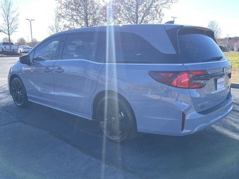 Certified 2025 Honda Odyssey Sport-L image 7