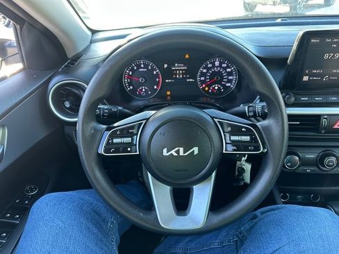 Used 2023 Kia Forte LXS image 27