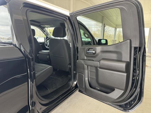 Used 2025 Chevrolet Silverado 1500 Custom image 25