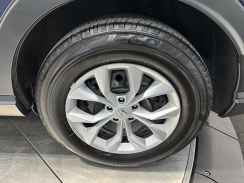 Certified 2025 Honda CR-V LX image 10