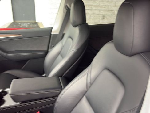 Used 2023 Tesla Model Y Long Range AWD/4WD image 10