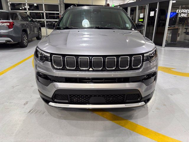 Used 2022 Jeep Compass Limited w/ Elite Group AWD/4WD image 9