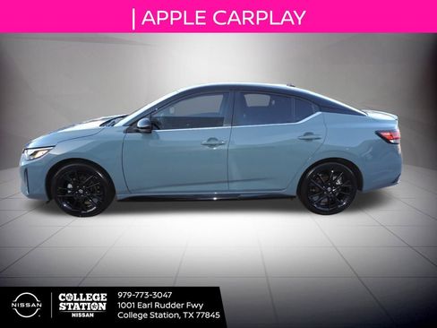 Used 2025 Nissan Sentra SR w/ Midnight Edition image 7