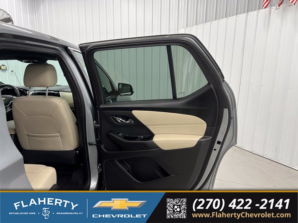 Used 2023 Chevrolet Traverse LS w/ Safety Package AWD/4WD image 12
