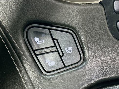 Used 2018 GMC Yukon Denali w/ Denali Ultimate Package image 22