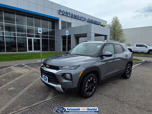 Used 2022 Chevrolet TrailBlazer LT w/ Convenience Package FWD image 1