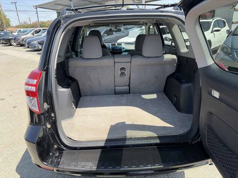 Used 2012 Toyota RAV4 4WD w/ Upgrade Value Pkg image 17