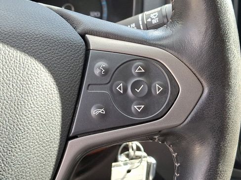 Used 2022 Chevrolet Colorado Z71 image 23