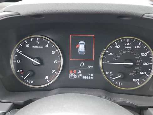 Certified 2025 Subaru Crosstrek 2.5i Sport AWD/4WD image 32