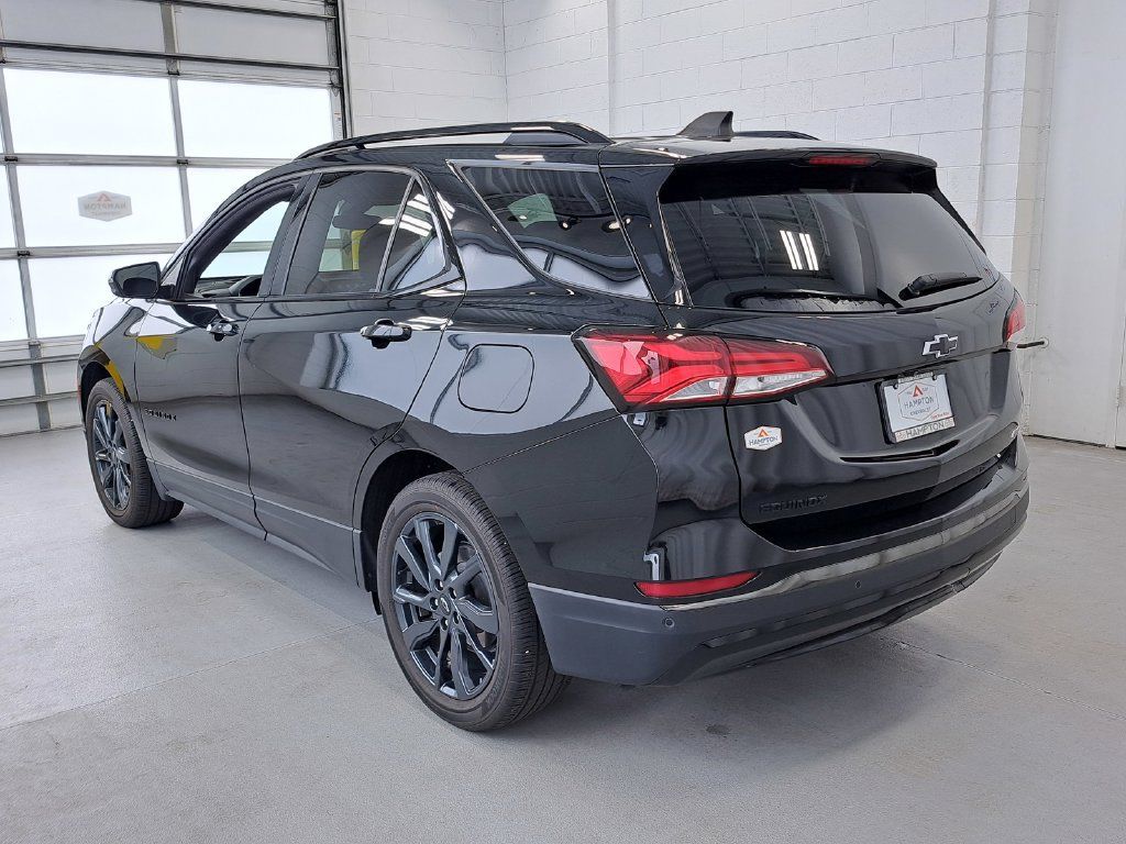 Used 2023 Chevrolet Equinox RS w/ RS Leather Package FWD image 7