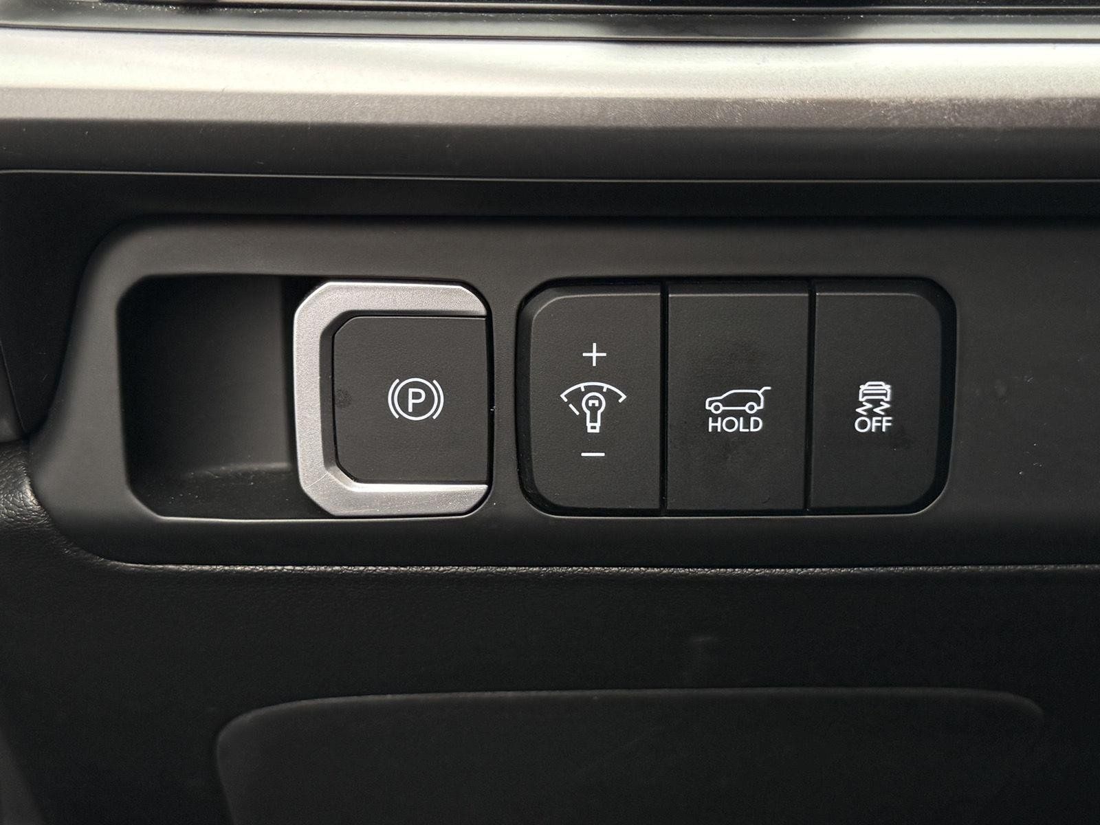 Used 2025 Hyundai Santa Fe SEL AWD/4WD image 23