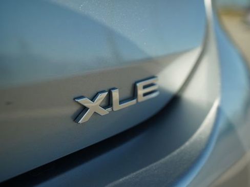 Used 2022 Toyota Highlander XLE image 41