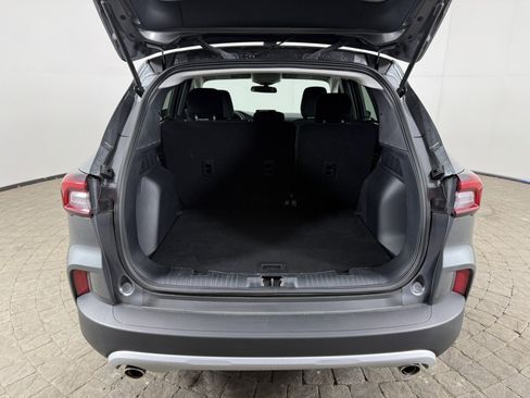 Certified 2025 Ford Escape Active w/ Cold Weather Package FWD image 7