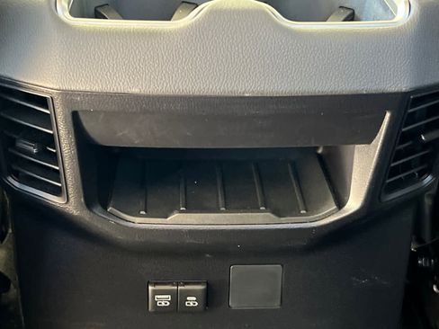Used 2023 Toyota Tundra Limited AWD/4WD image 14