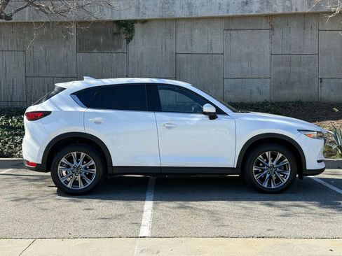 Used 2020 MAZDA CX-5 Signature image 11