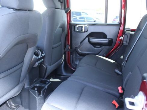 Used 2021 Jeep Wrangler Unlimited Sport AWD/4WD image 40