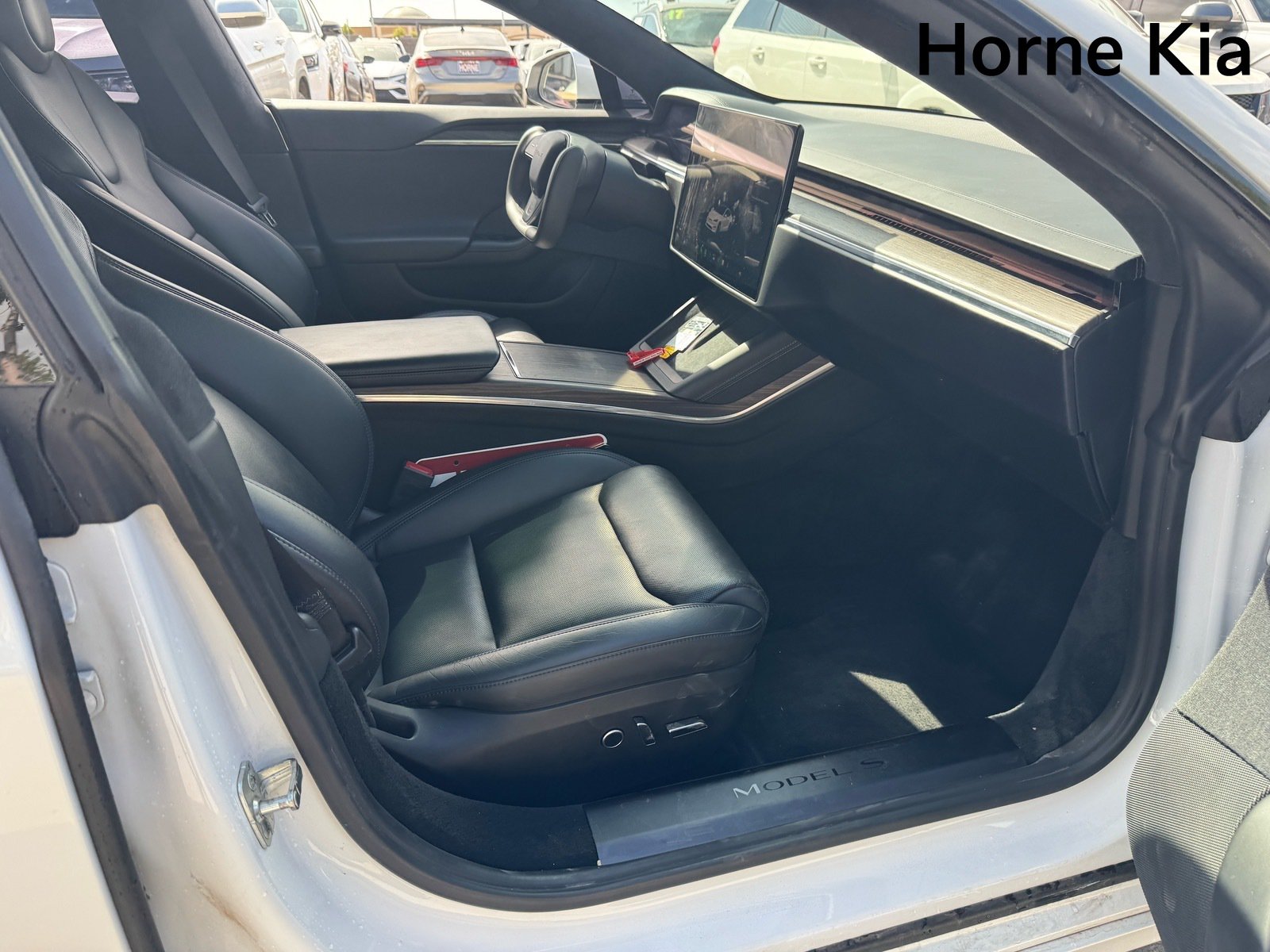 Used 2022 Tesla Model S AWD/4WD image 26