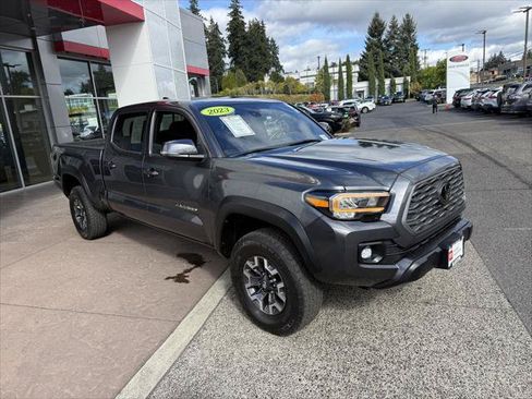 Certified 2023 Toyota Tacoma TRD Off-Road AWD/4WD image 8