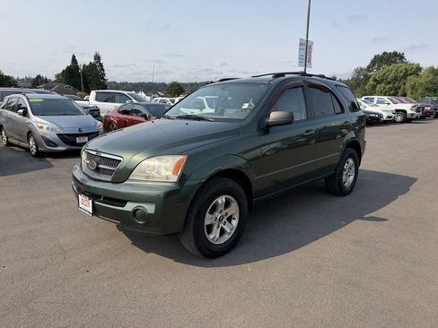 Used 2005 Kia Sorento 2WD image 4