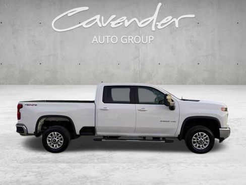 Used 2025 Chevrolet Silverado 2500 LT w/ Convenience Package AWD/4WD image 17