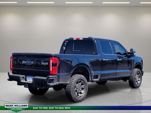 Used 2023 Ford F250 Lariat w/ Sport Appearance Package AWD/4WD image 9