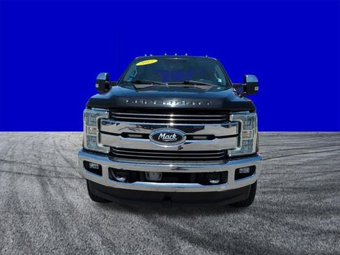 Used 2017 Ford F250 Lariat w/ Chrome Package AWD/4WD image 9