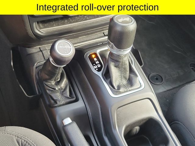 Used 2023 Jeep Wrangler Unlimited Sport AWD/4WD image 19