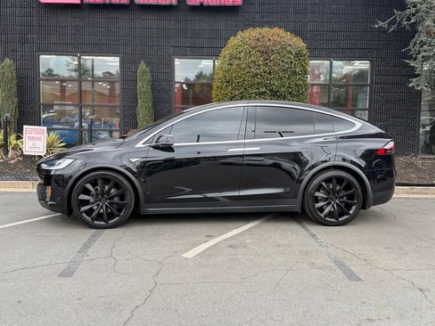 Used 2016 Tesla Model X Performance image 9